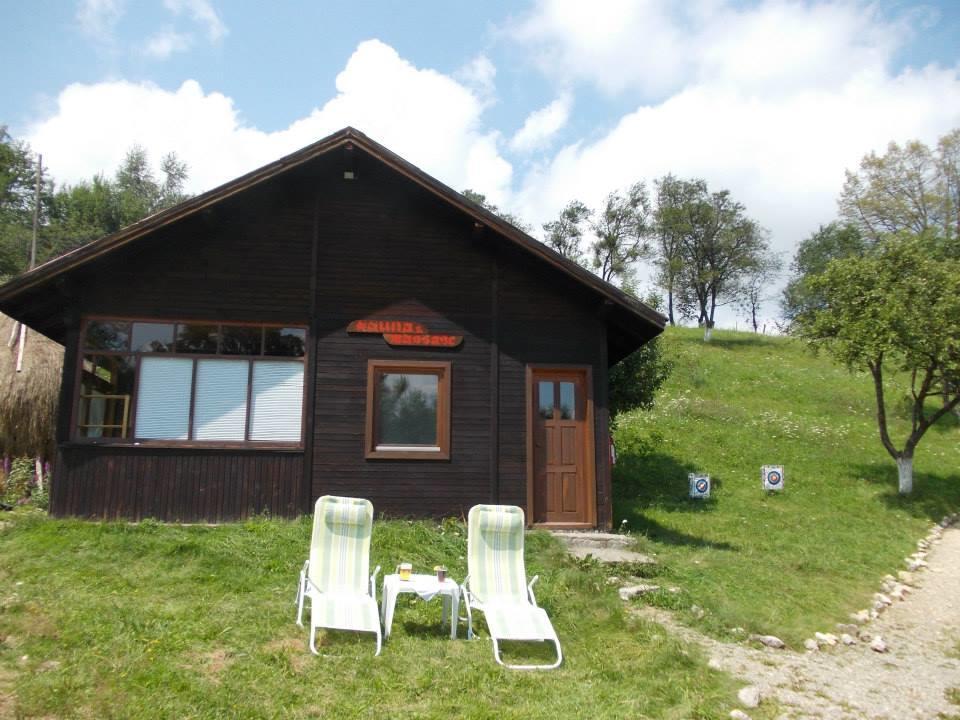 Motorom Hotel Zărneşti Екстериор снимка
